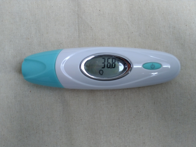 ドリテック 赤外線体温計to 300レビュー おでこにピッ 圧倒的に便利 じっとしてられない赤ちゃんにもおすすめ 使い方 精度 ハミログ